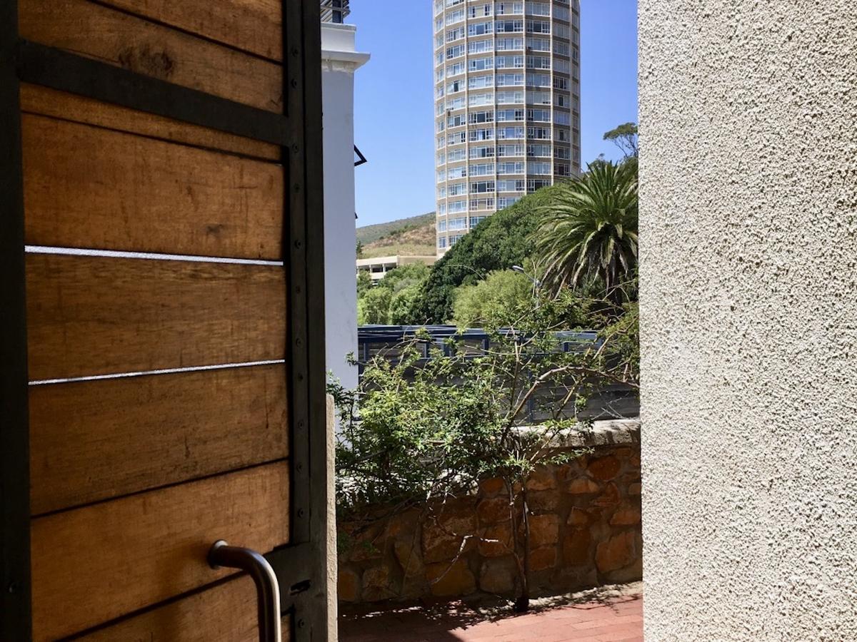 15 On Chelmsford 'Unwind' Appartement Kaapstad Kamer foto